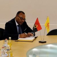 Visite de S.E. M. l’Ambassadeur d’Angola