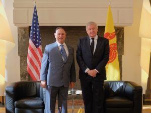 Visite de S.E. M. l’Ambassadeur des États-Unis